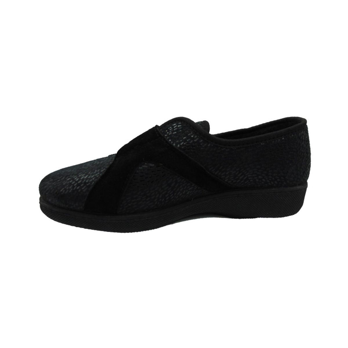 Scarpa Emanuela Donna articolo 2266 colore nero con strappo regolabile.