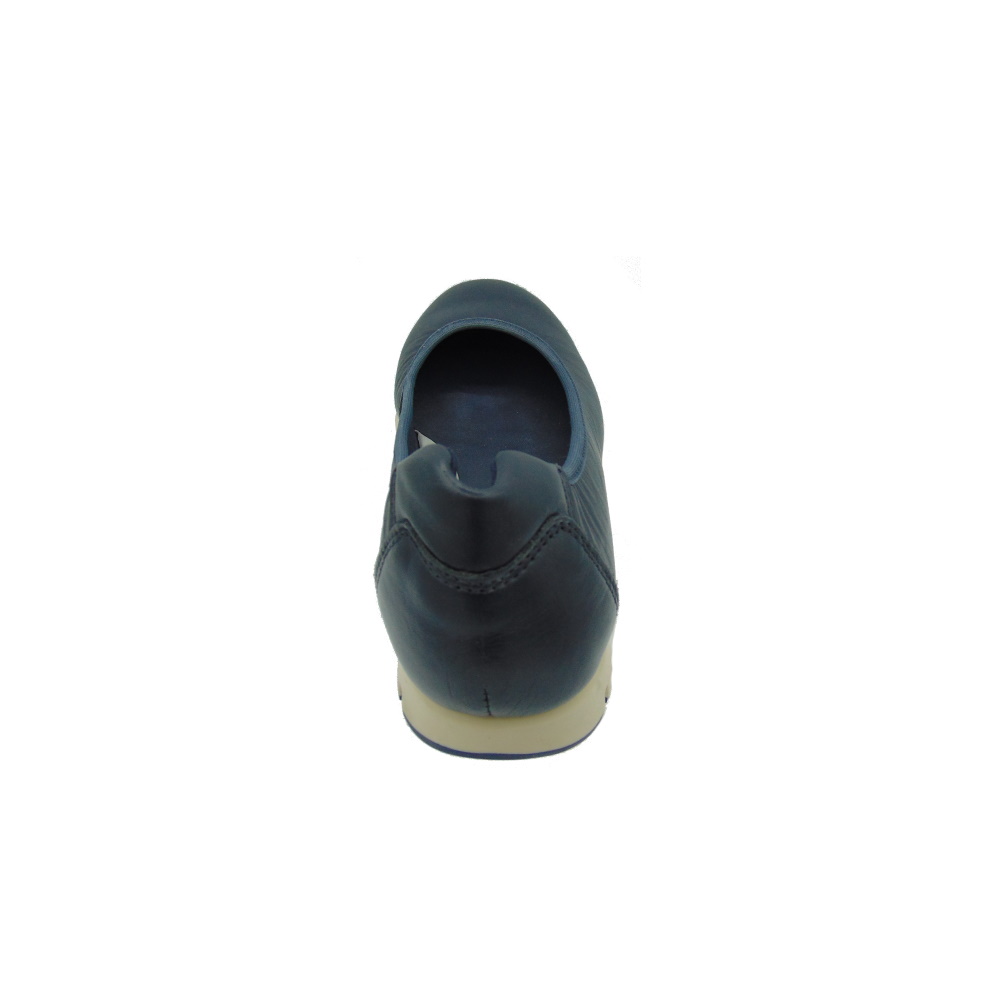 Ballerina AEROSOLES (Saydo) Donna in vera pelle colore Blu. Articolo FAST TRACK MYSTERIOUS.