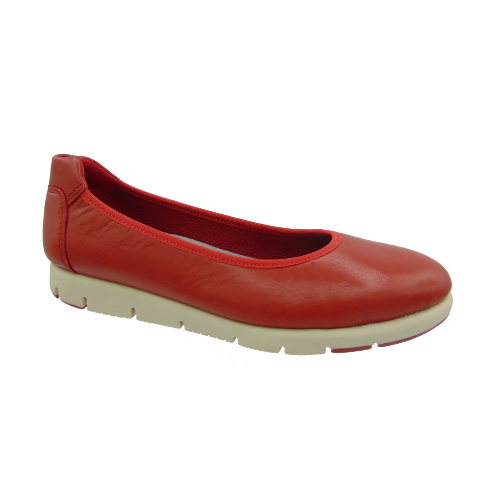 Ballerina AEROSOLES (Saydo) Donna in vera pelle colore Rosso. Articolo FAST TRACK FYRE.